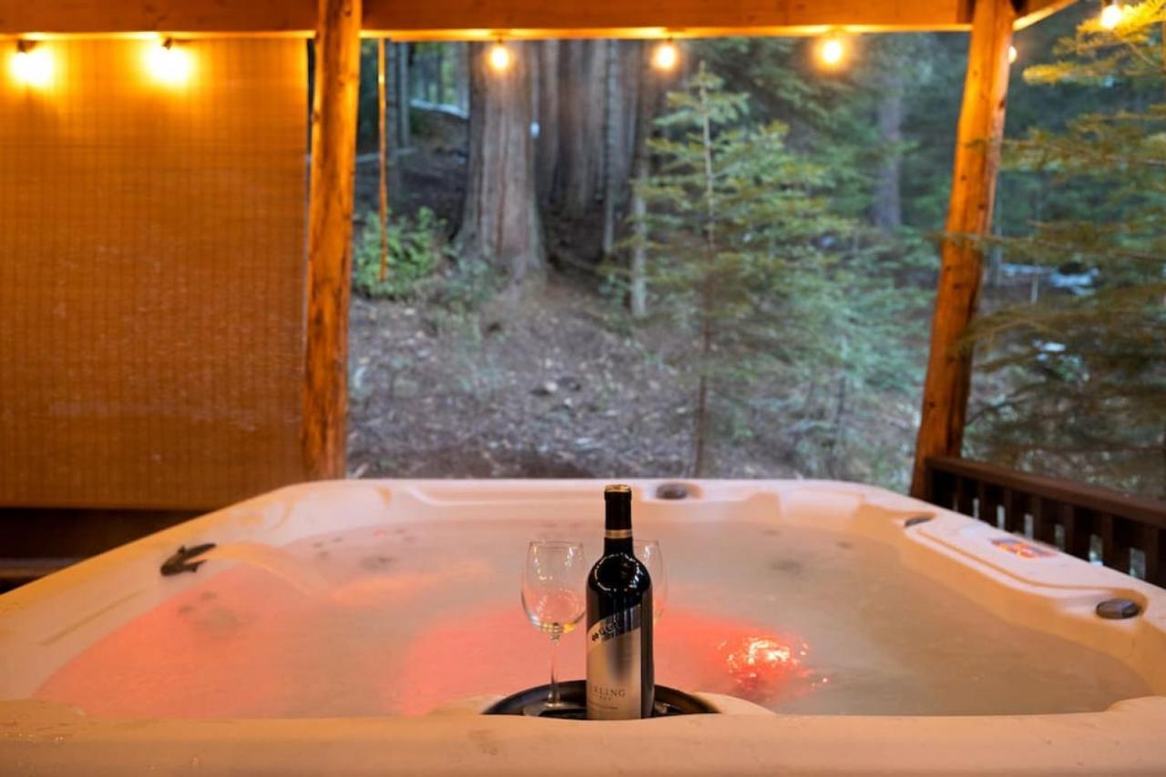Holiday home Corlieu Falls In Sugar Pine 8 Miles From Yosemite With Gazebo, Hot Tub A Shack And Bar