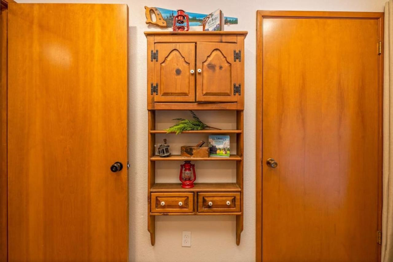 Holiday home Corlieu Falls In Sugar Pine 8 Miles From Yosemite With Gazebo, Hot Tub A Shack And Bar